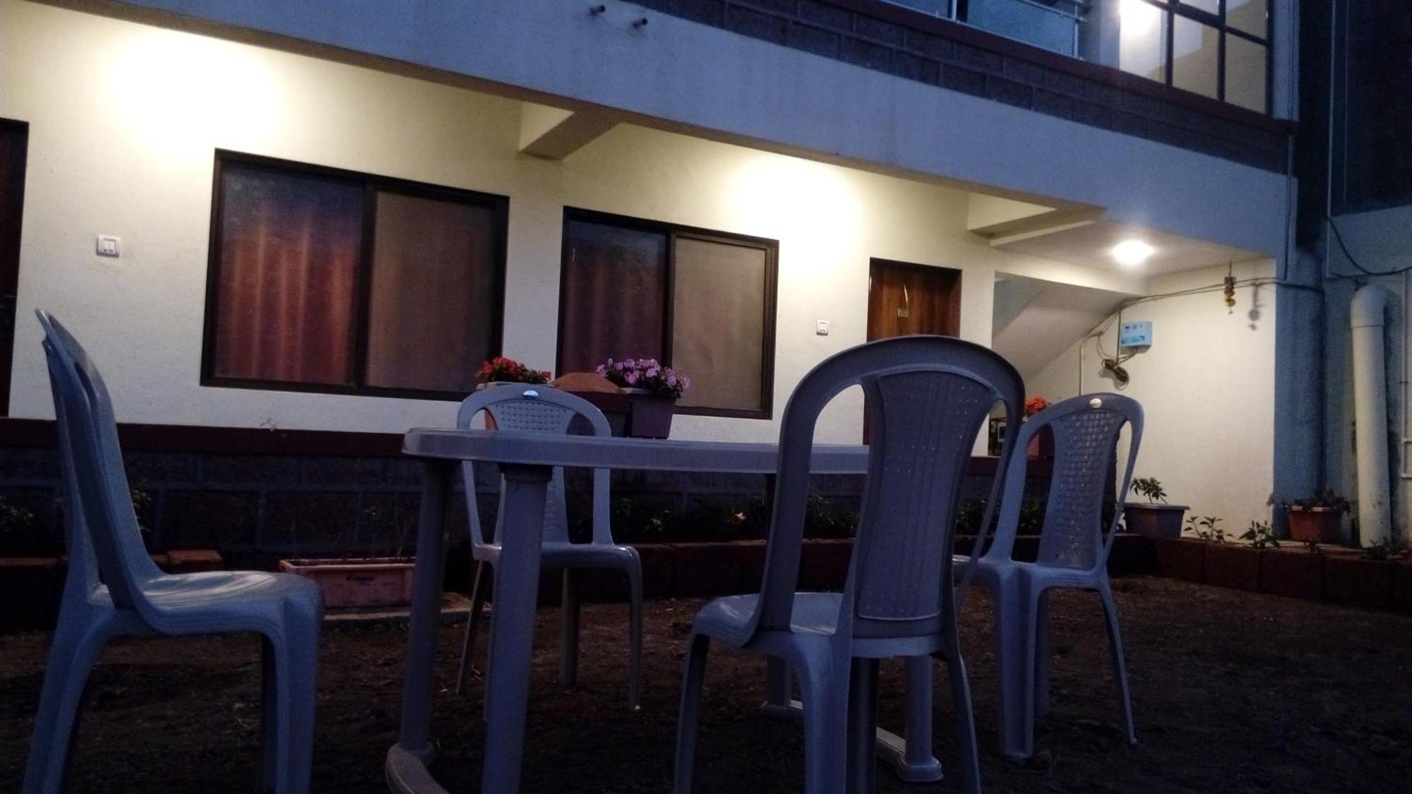 Stay Classy Mahābaleshwar Εξωτερικό φωτογραφία